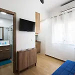 Boliches On The Beach, Ideal Parejas Apartment *