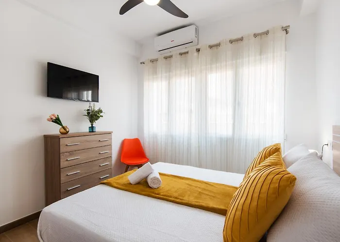 Boliches On The Beach, Ideal Parejas Fuengirola