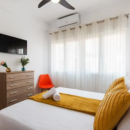 Boliches On The Beach, Ideal Parejas Fuengirola